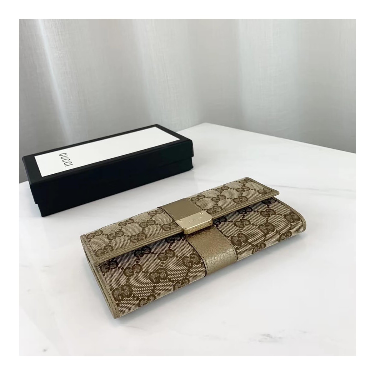 Gucci GG Continental Wallet 233028