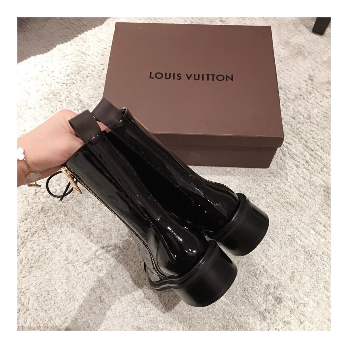 Louis Vuitton Silhouette Ankle Boot 1A5BPB