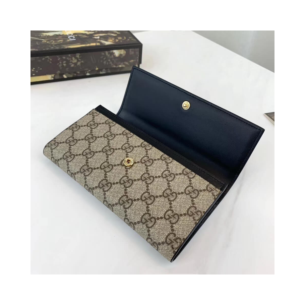 Gucci GG Supreme Continental Wallet 410100