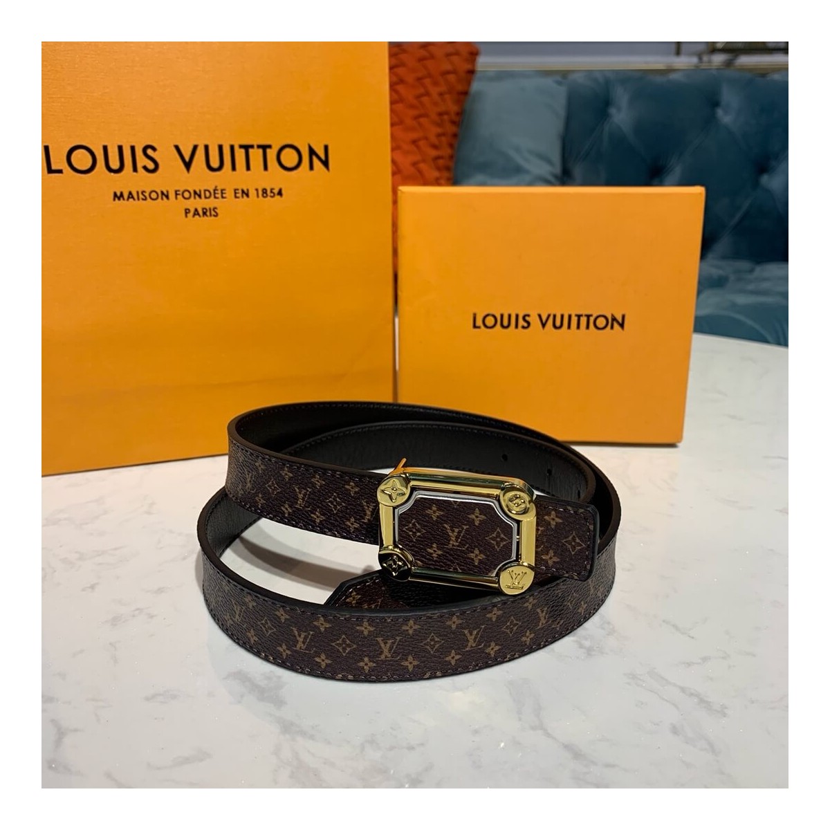 Louis Vuitton 25mm LV Malletier Belt M9943V