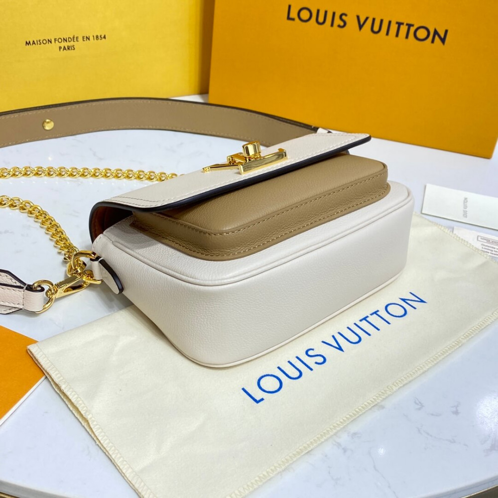 Louis Vuitton Lockme Tender M59733 Quartz White