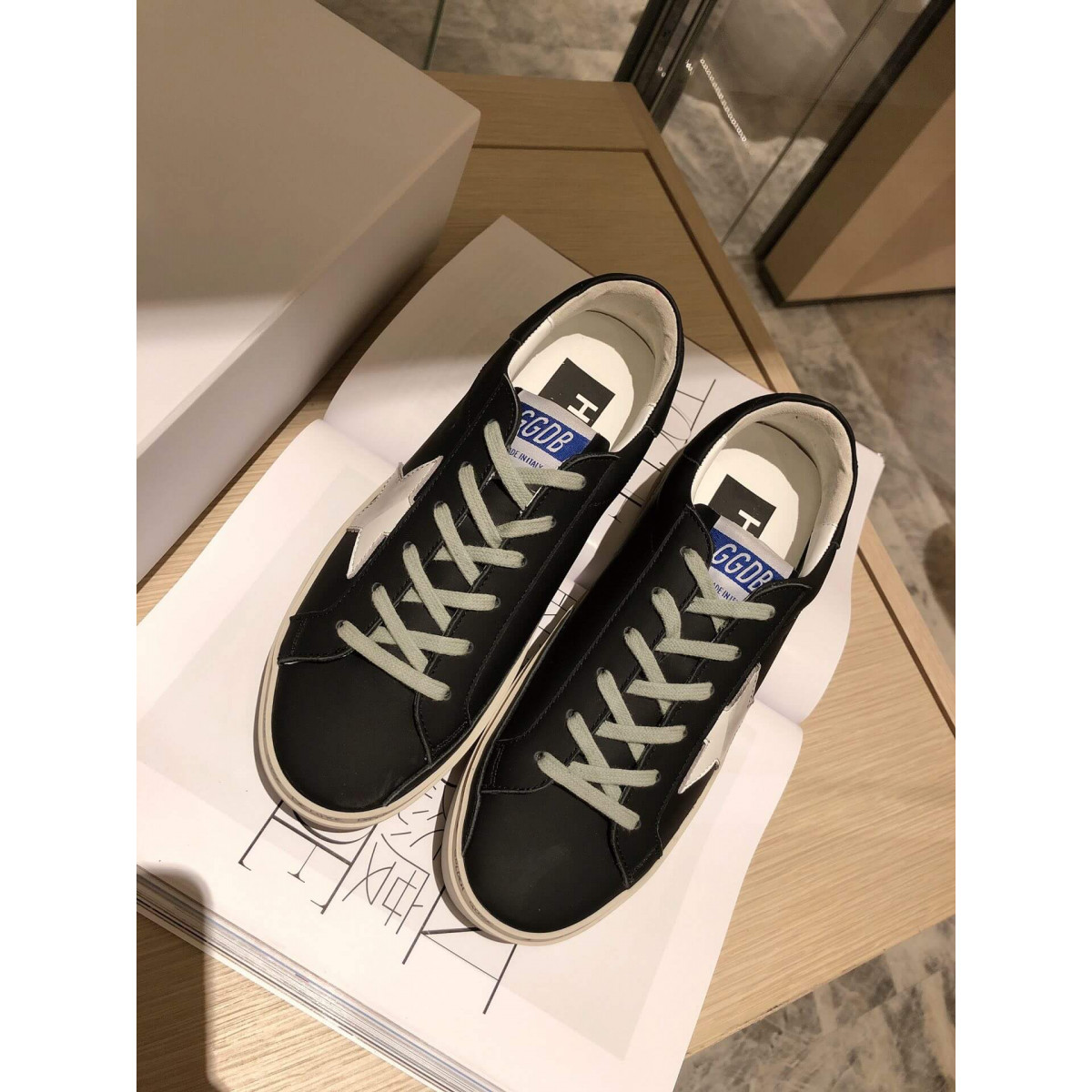 Golden Goose Hi Star Sneakers G36945-2