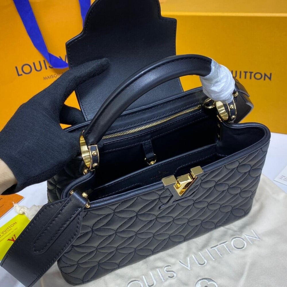 Louis Vuitton Capucines BB Bag In Quilting Lambskin M55360