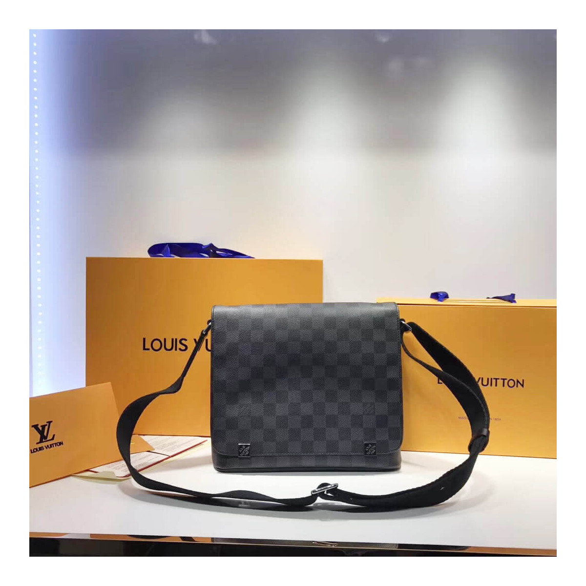 Louis Vuitton Damier Graphite Canvas District PM N41028