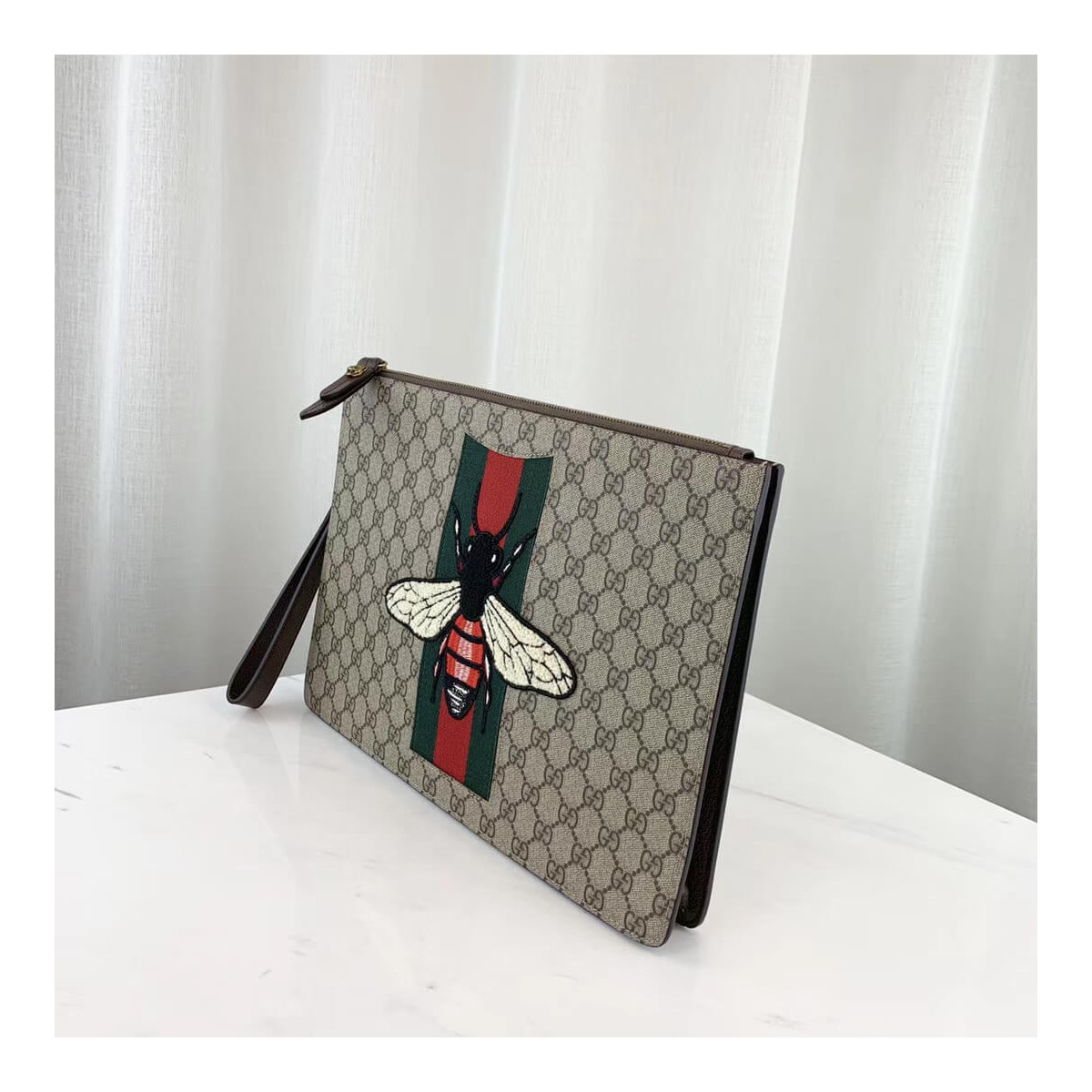 Gucci Portfolio GG Supreme Bee Pouch 433665