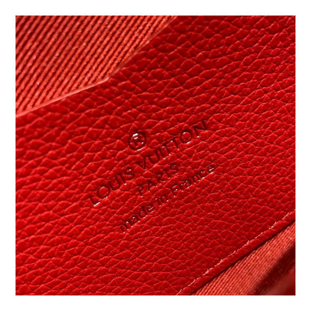 Louis Vuitton Lockme II Wallet M62350