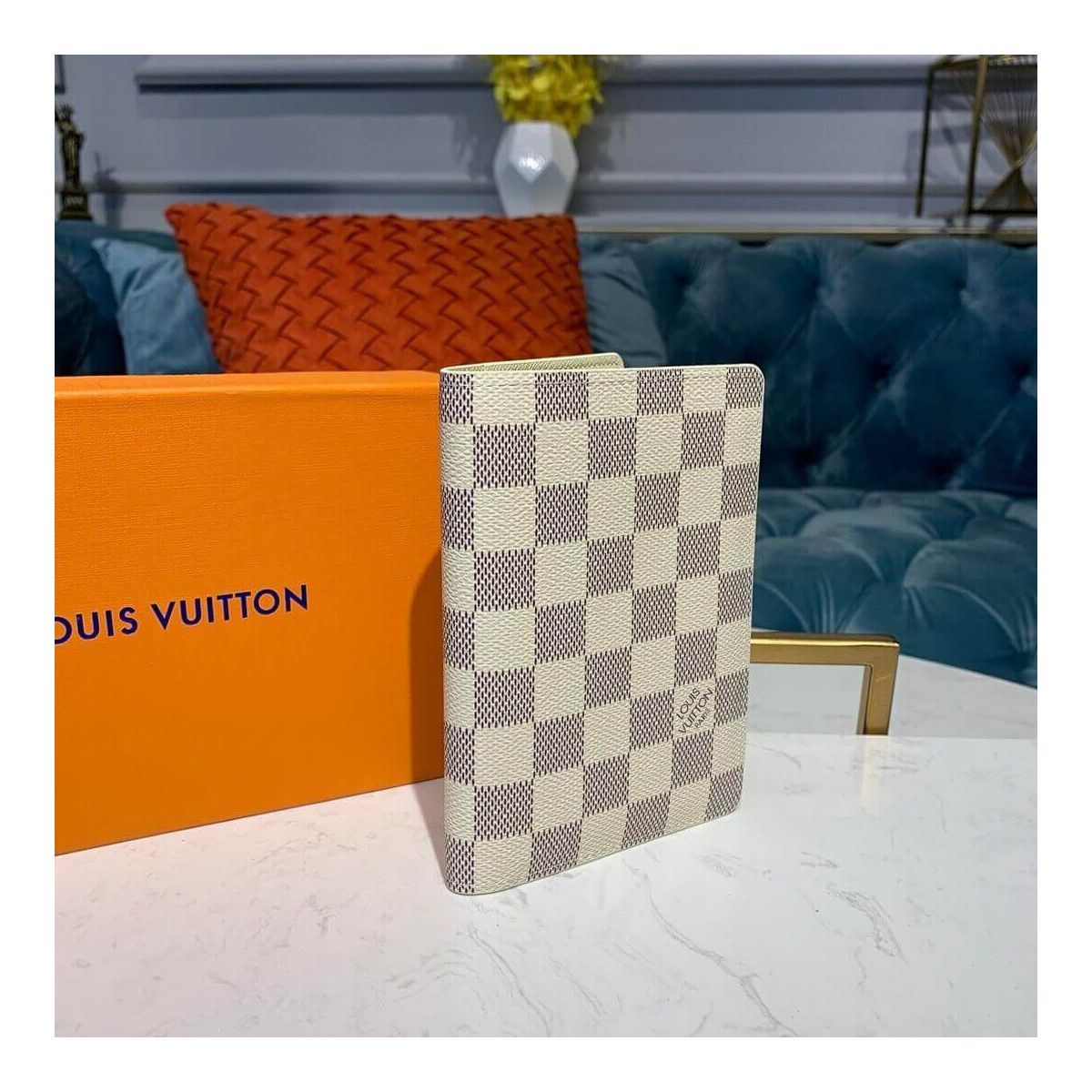 Louis Vuitton Damier Azur Passport Cover N60032