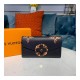 Louis Vuitton Monogram Giant Sarah Wallet M67875