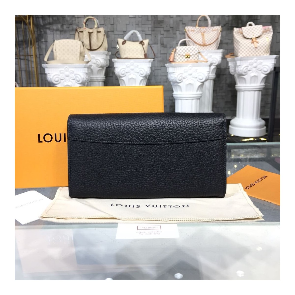 Louis Vuitton Taurillon Leather Capucines Wallet M62556