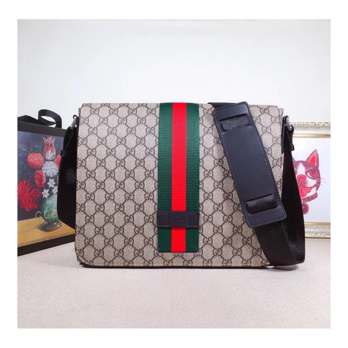 Gucci GG Supreme Messenger 475432