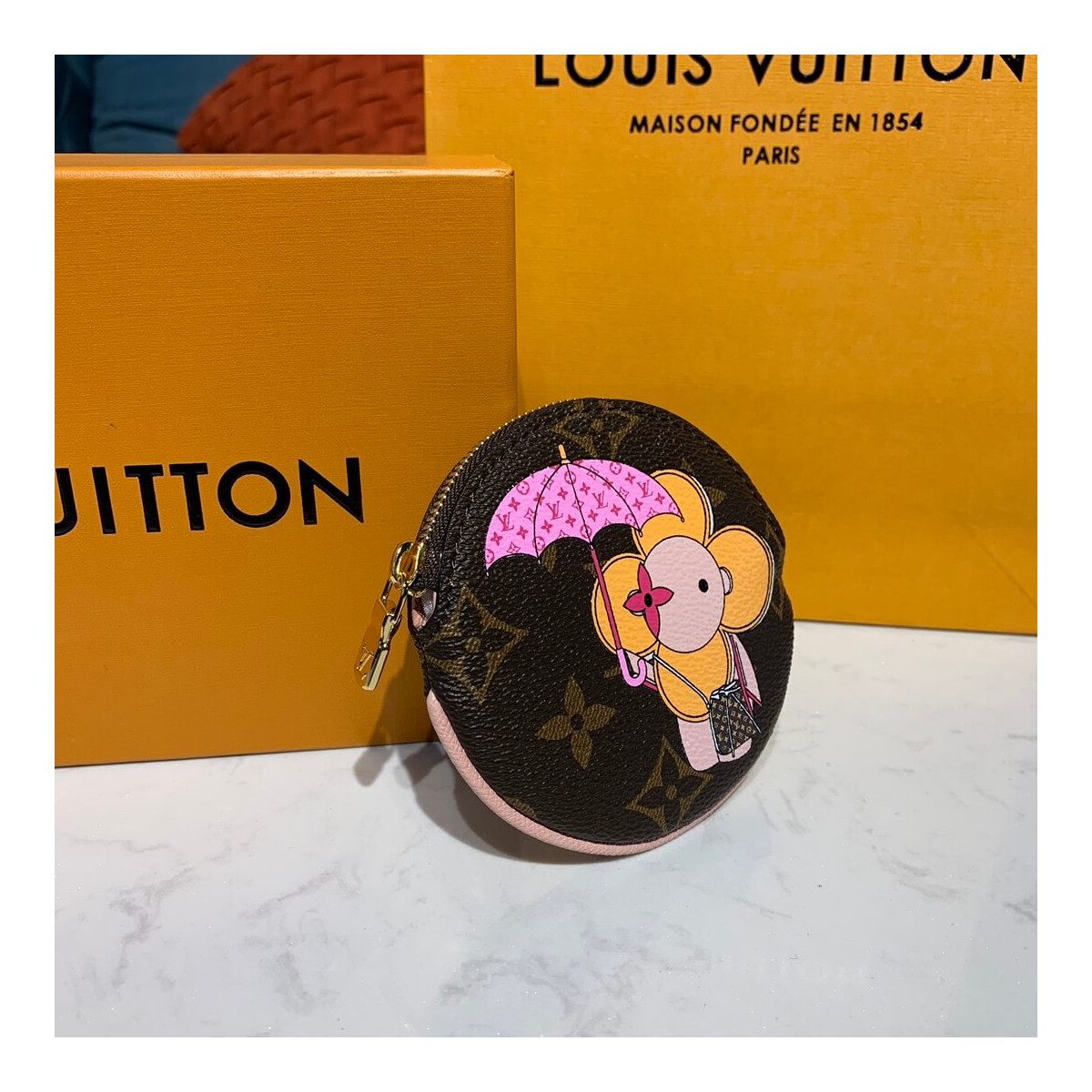 Louis Vuitton Vivienne Round Coin Purse M69057