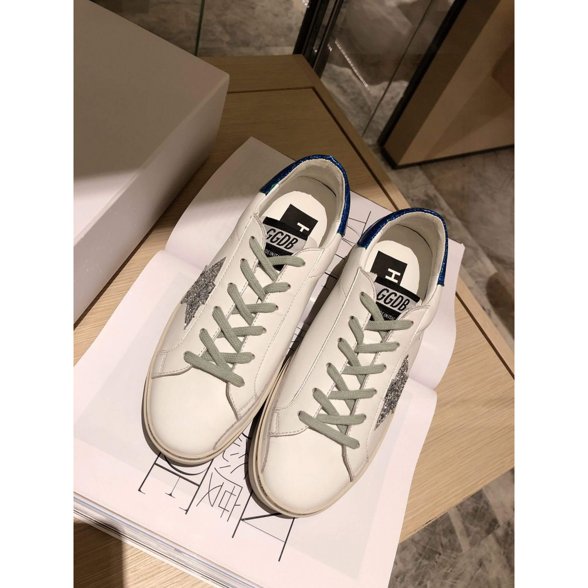 Golden Goose Hi Star Sneakers G36945-1