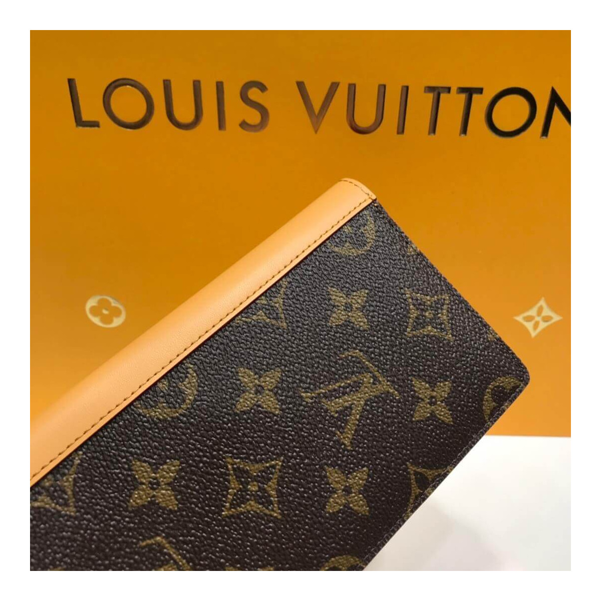 Louis Vuitton Monogram Leather Brazza Wallet M69029