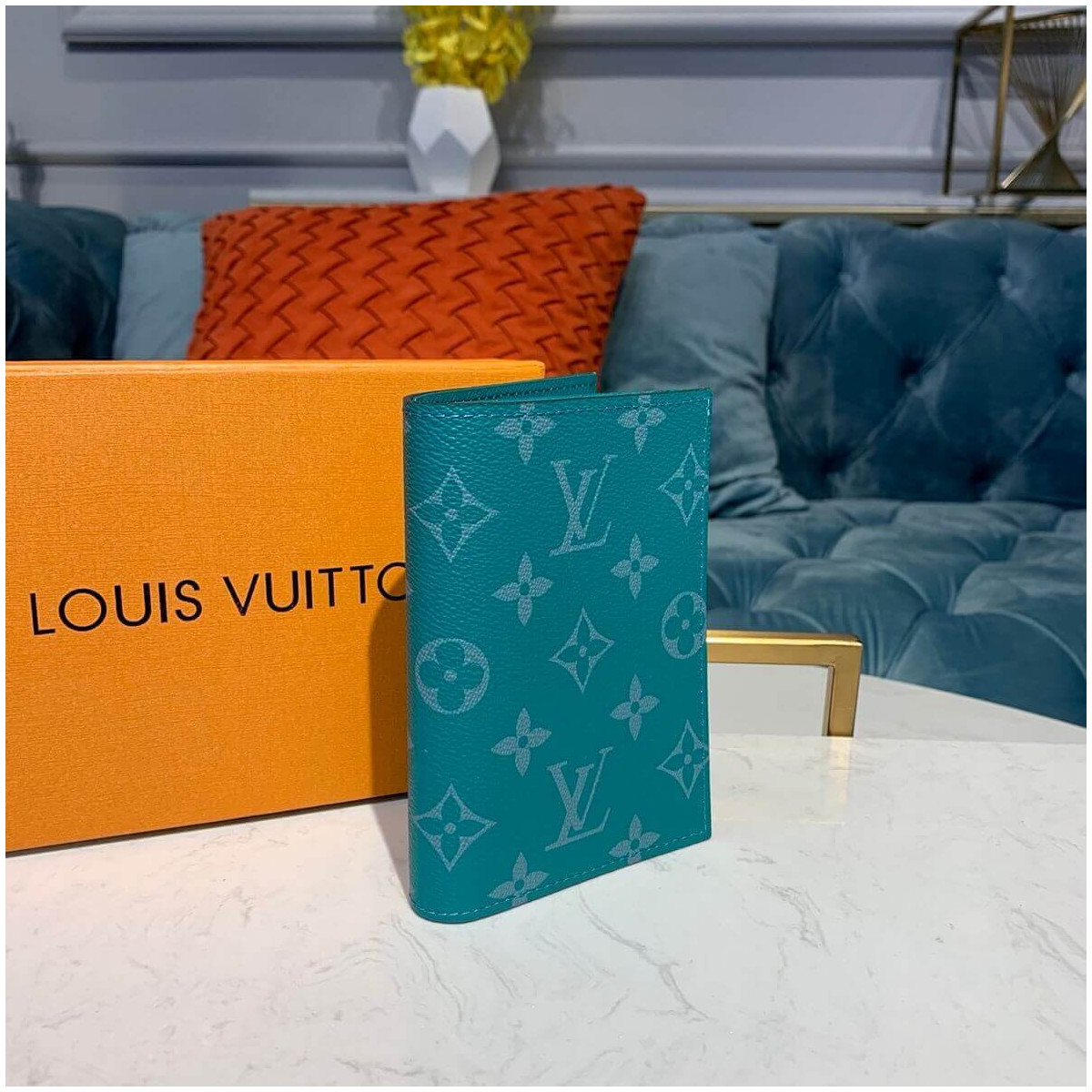 Louis Vuitton Passport Cover M60189