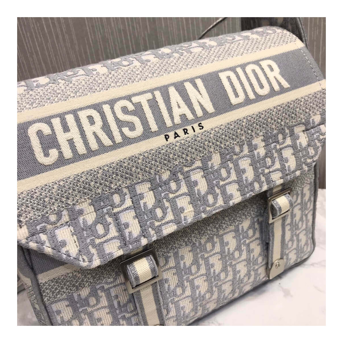 Christian Dior Oblique Embroidery Diorcamp Bag M1291