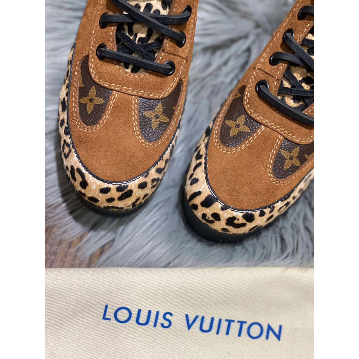 Louis Vuitton Laureate Desert Boot 1A5NOD