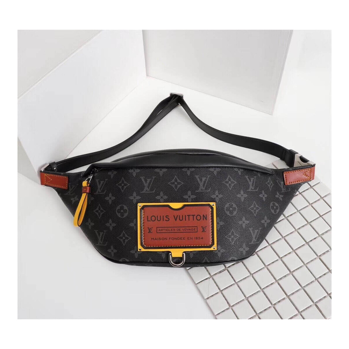 Louis Vuitton Monogram Eclipse Discovery Bumbag M45220