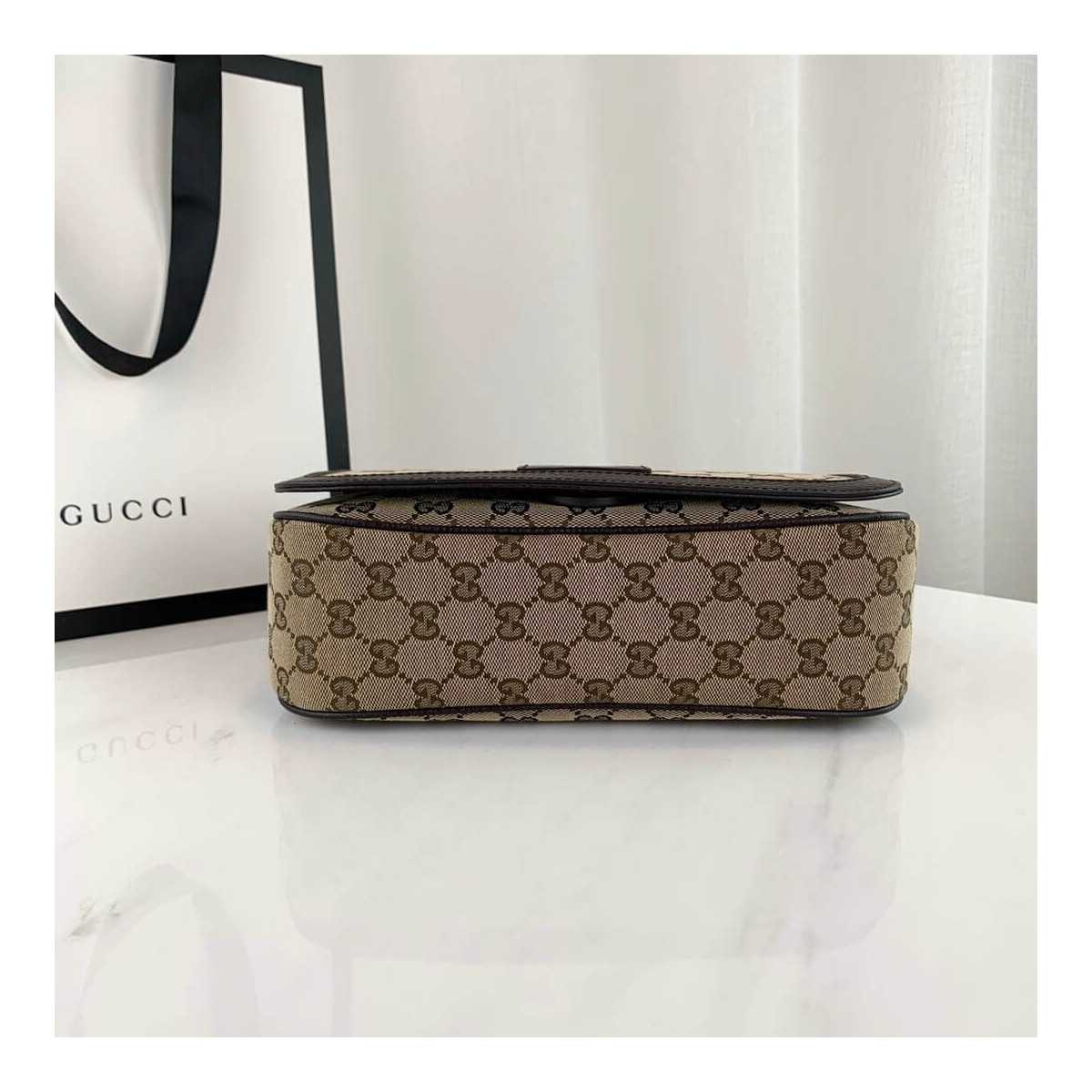 Gucci GG Canvas Medium Messenger 449172