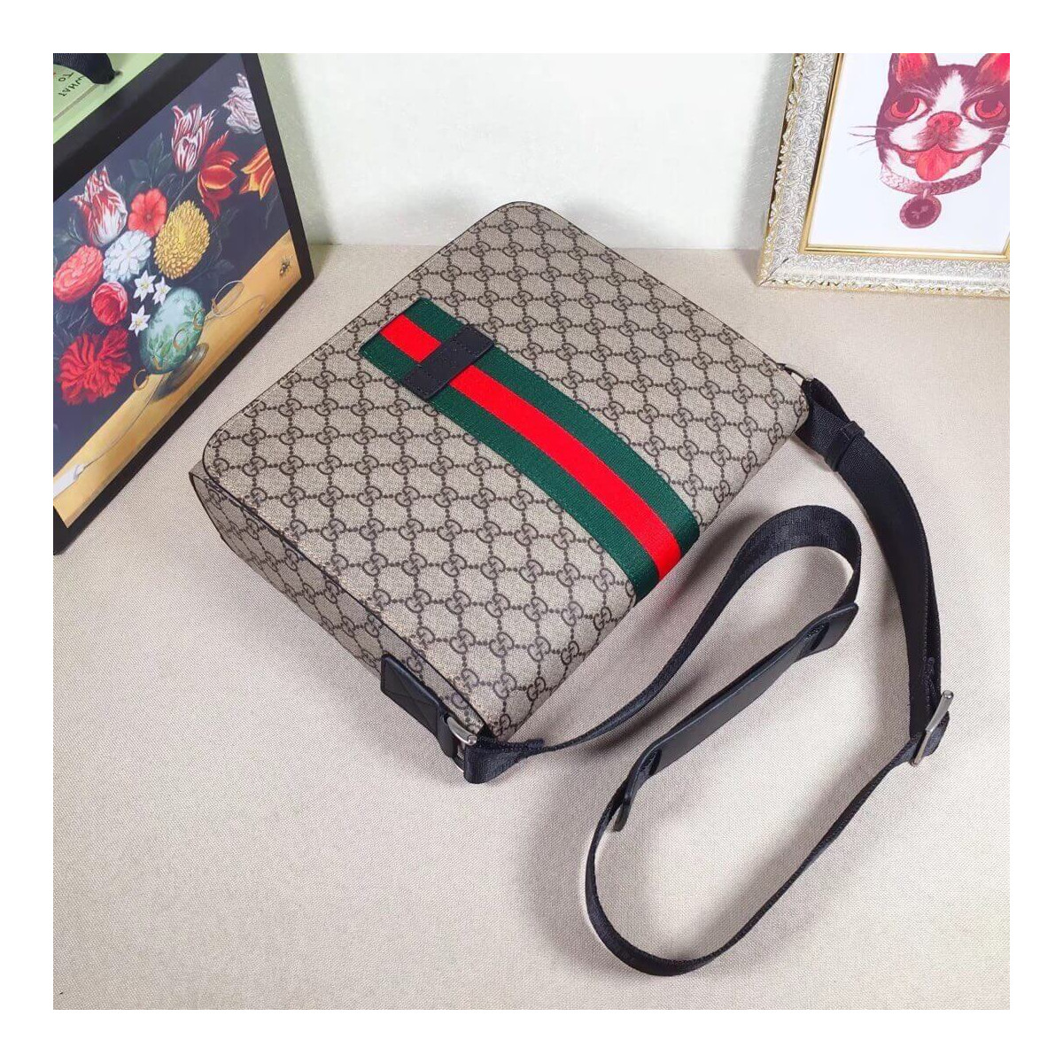 Gucci GG Supreme Messenger 475432