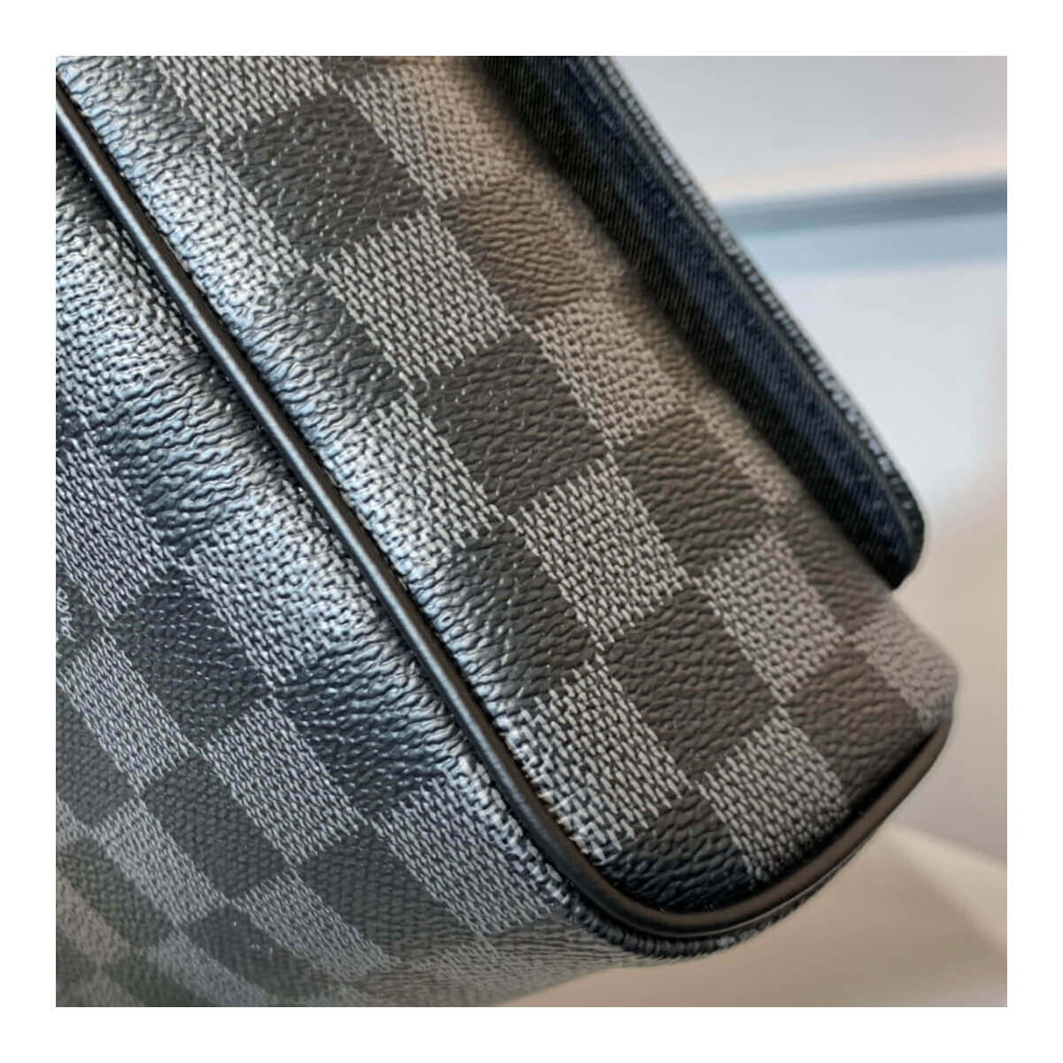 Louis Vuitton Damier Graphite District PM N41031