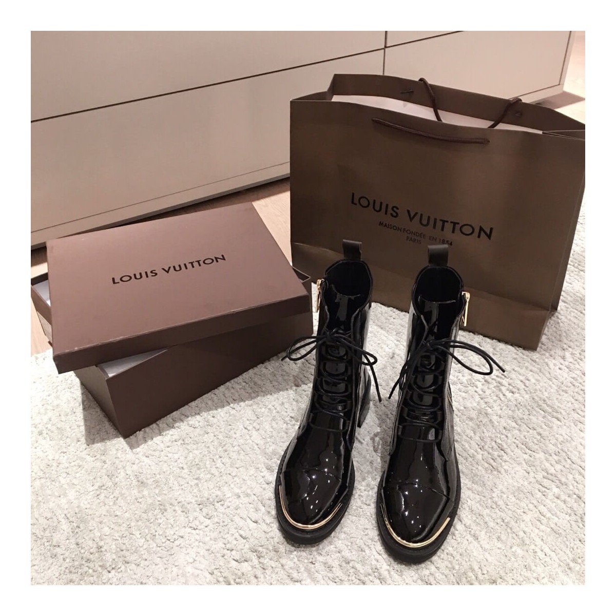 Louis Vuitton Silhouette Ankle Boot 1A5BPB