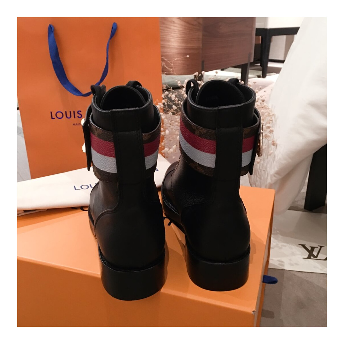 Louis Vuitton Wonderland Flat Ranger Boot 1A2Q4N