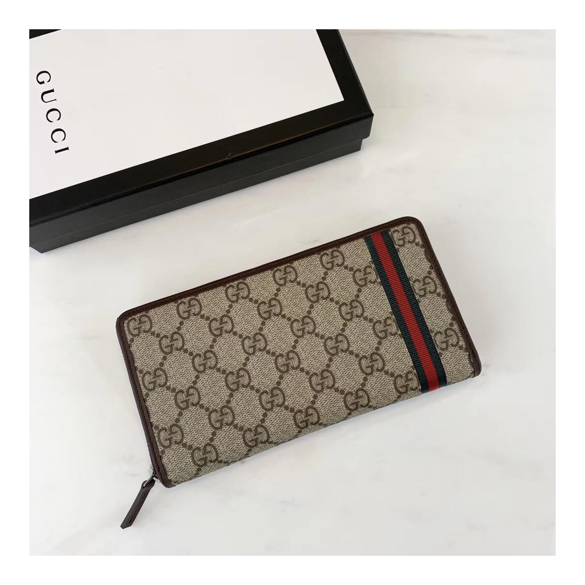 Gucci GG Supreme  Zip Around Wallet 291105