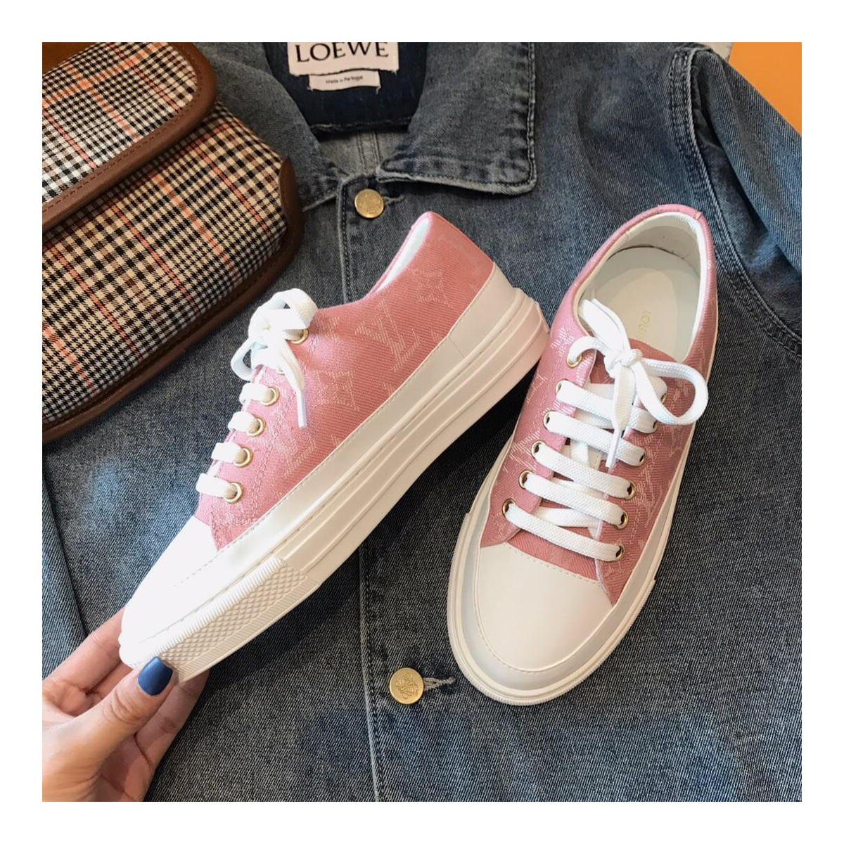 Louis Vuitton Stellar Sneaker 1A4WTT Pink