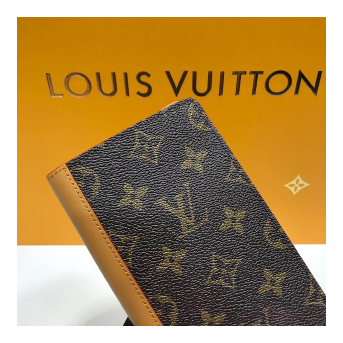 Louis Vuitton Monogram Leather Brazza Wallet M69029