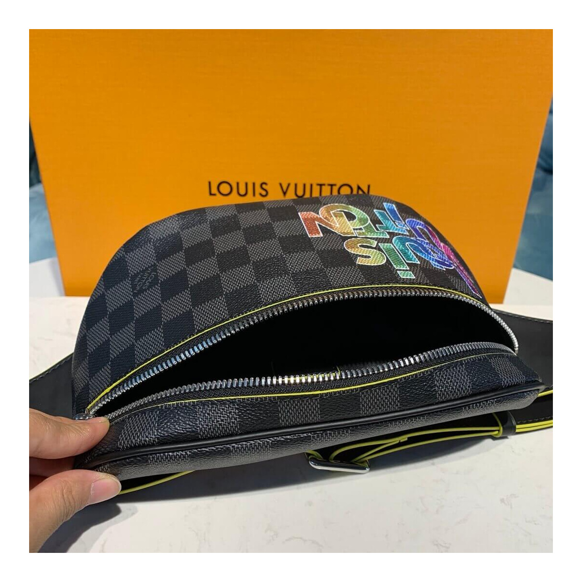 Louis Vuitton Damier Graphite Canvas With Print Discovery Bum Bag N44336