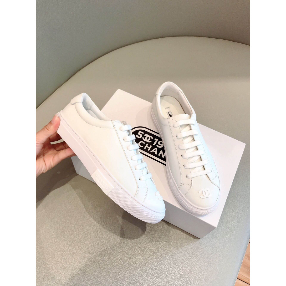 Chanel 2020ss Vintage Sneakers Embroidered White Logo