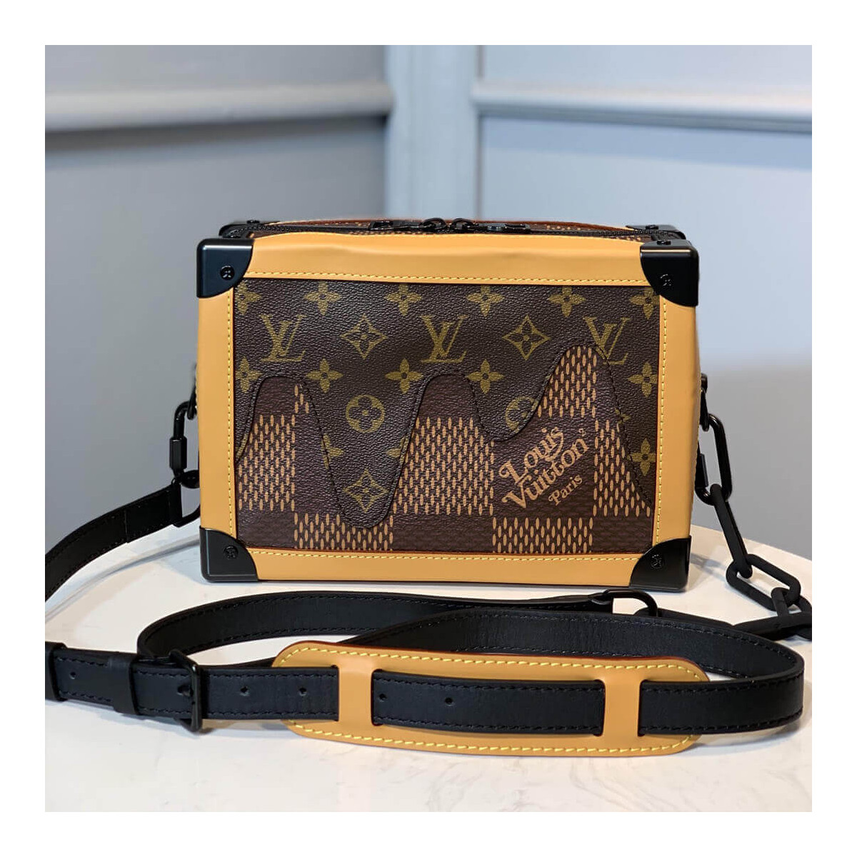 Louis Vuitton Soft Trunk M40381