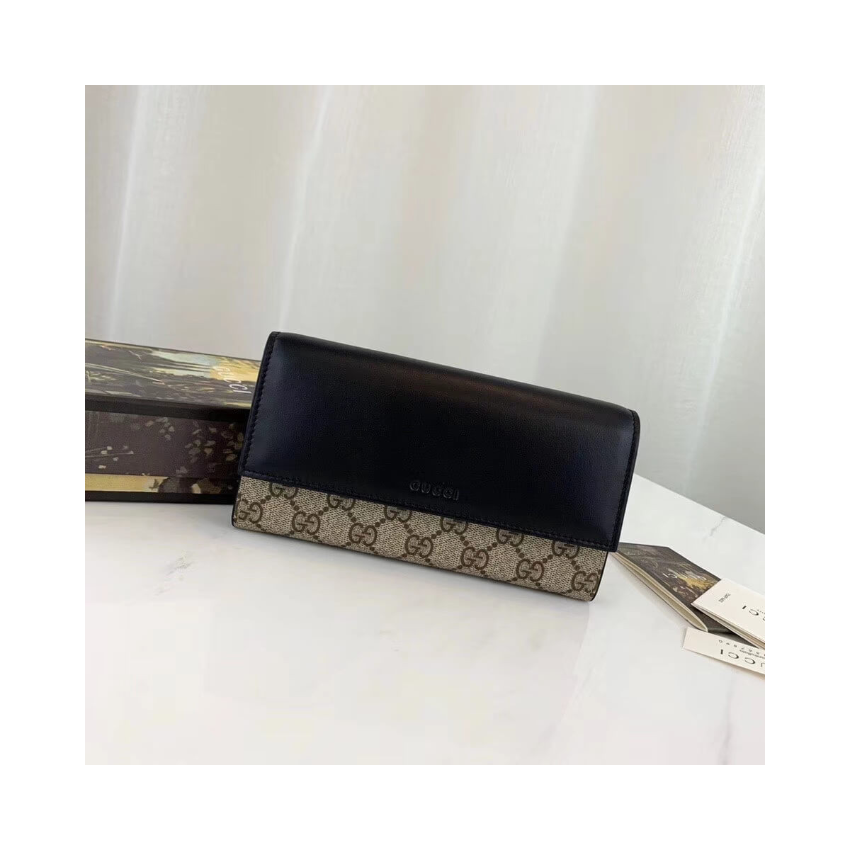 Gucci GG Supreme Continental Wallet 410100