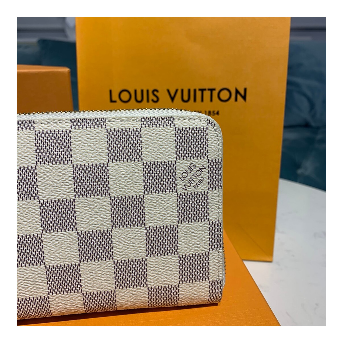 Louis Vuitton Damier Azur Canvas Zippy Wallet N41660