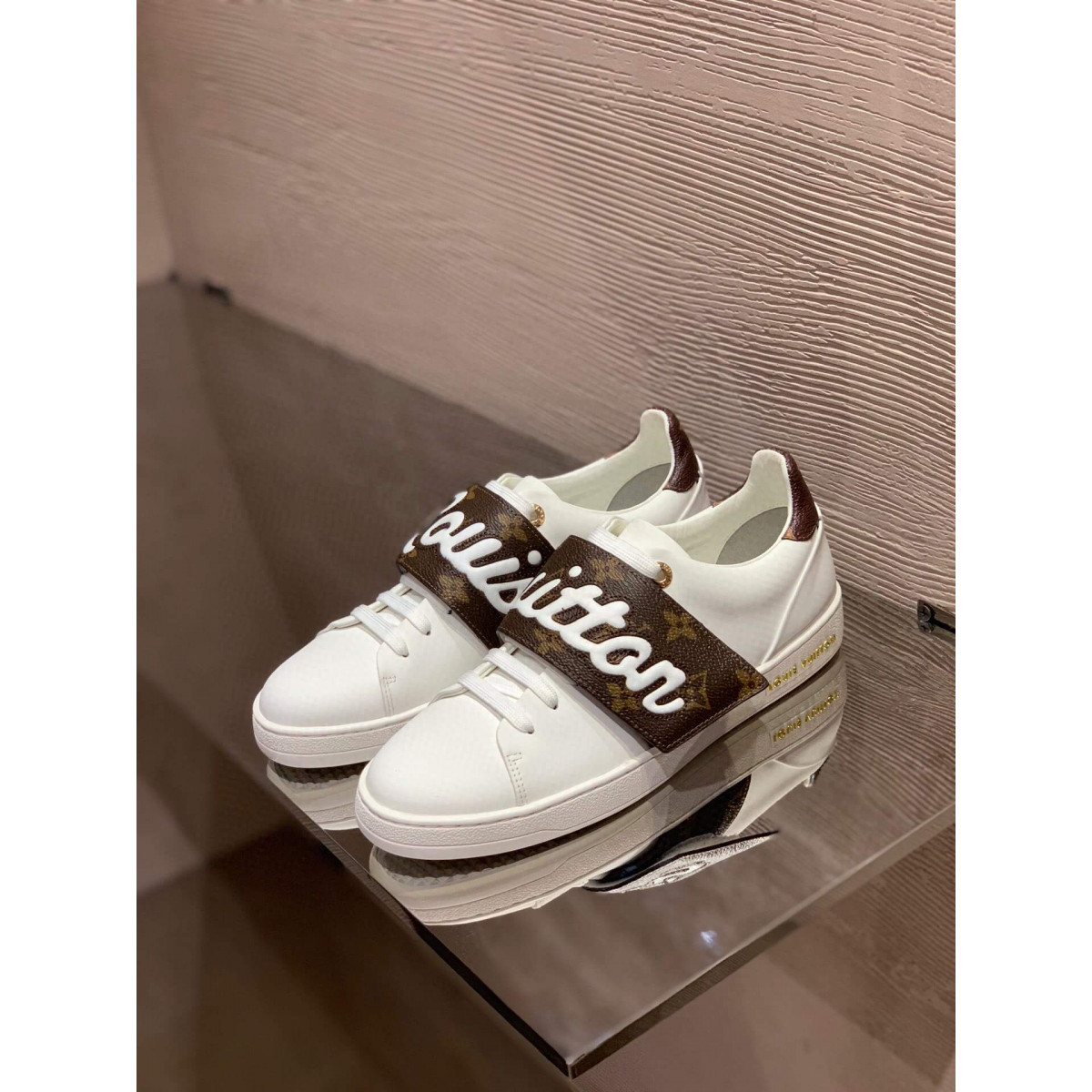 Louis Vuitton Frontrow Sneakers 1A3TA2