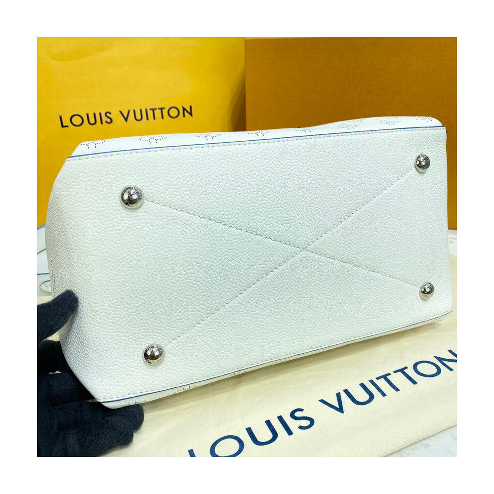 Louis Vuitton Beaubourg Hobo MM M58482 White