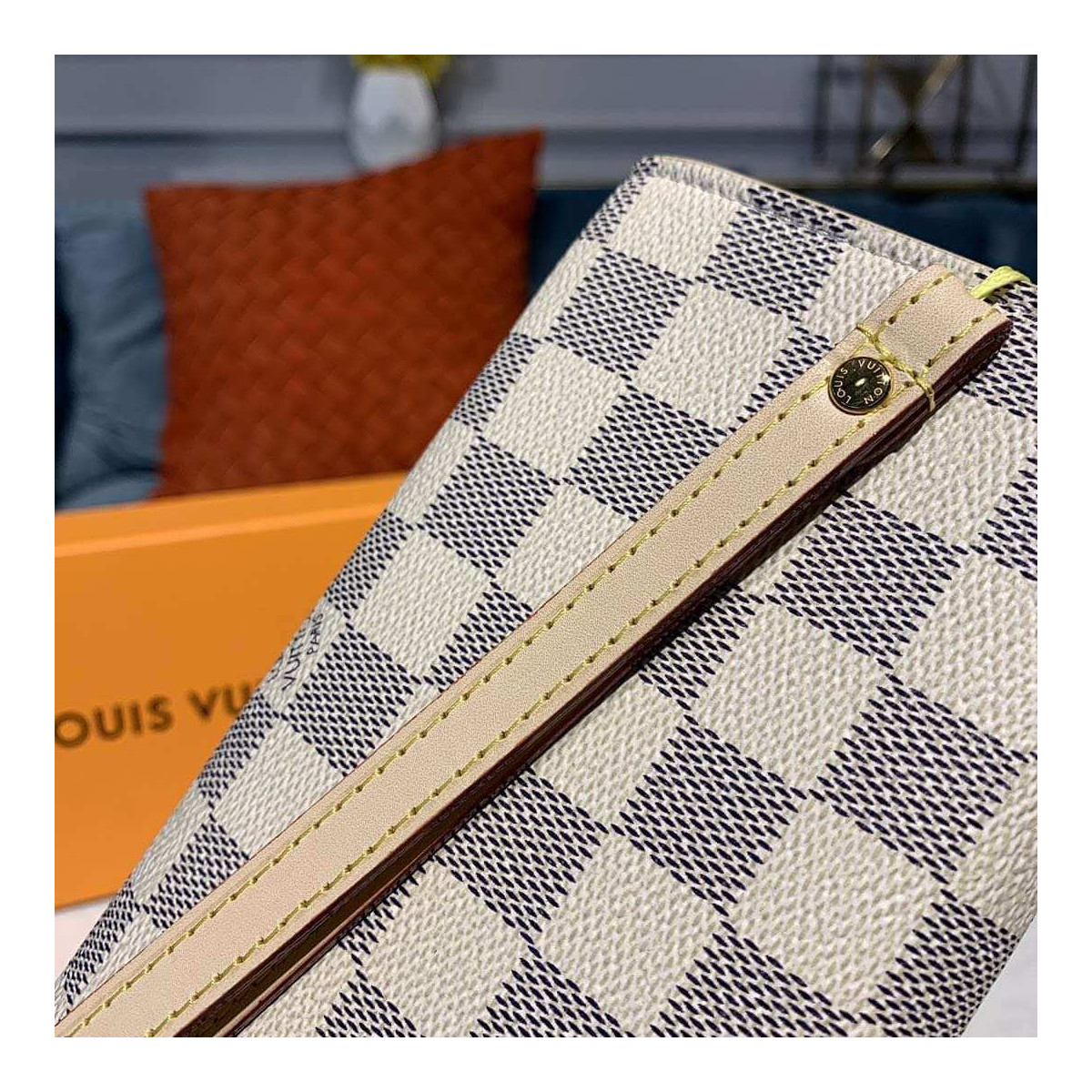 Louis Vuitton Damier Azur Canvas Kasai Wallet M58080