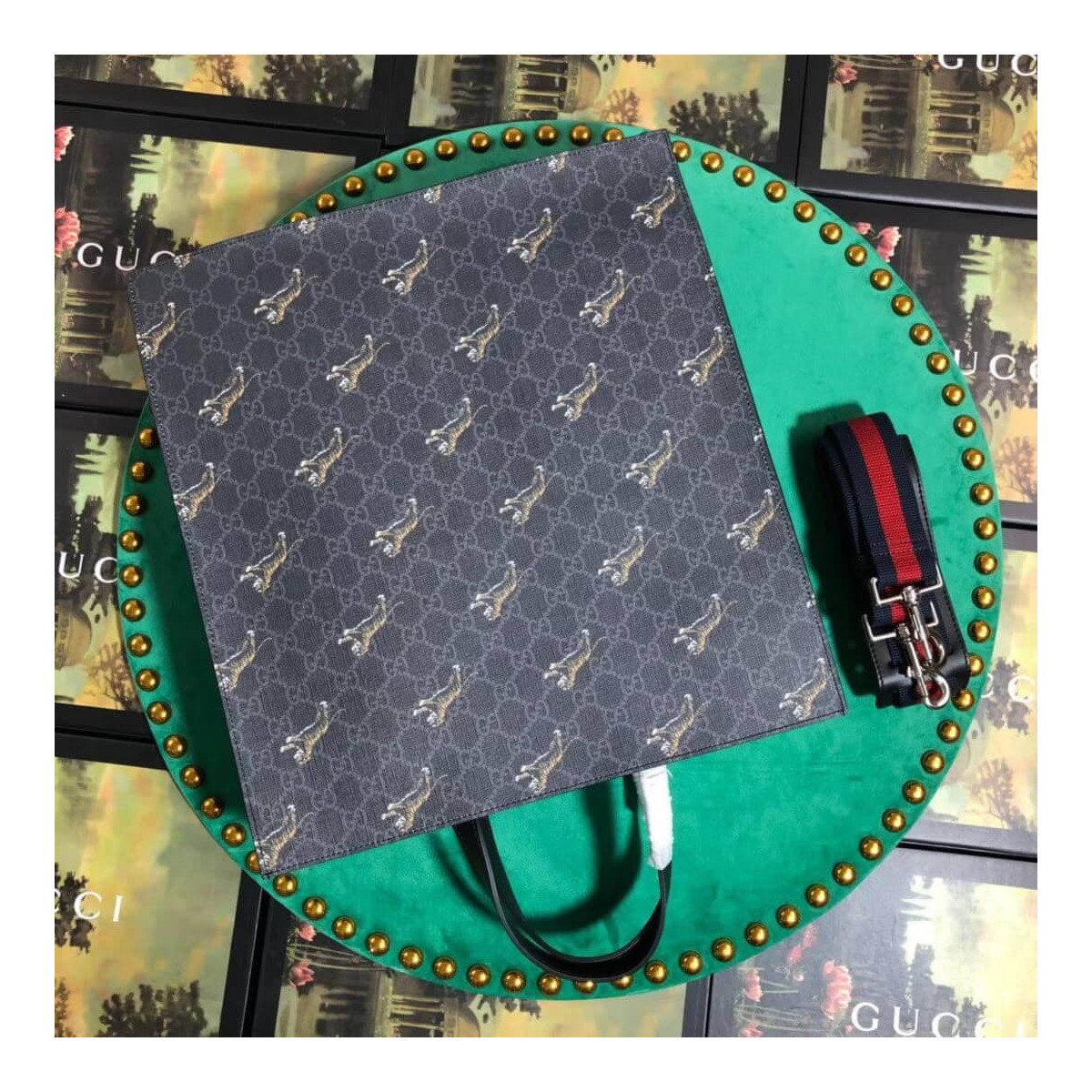 Gucci GG Supreme Tigers Tote 495559