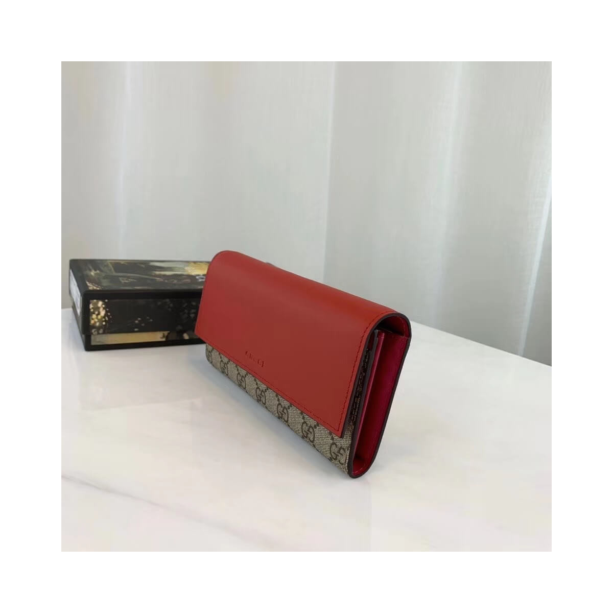 Gucci GG Supreme Continental Wallet 410100