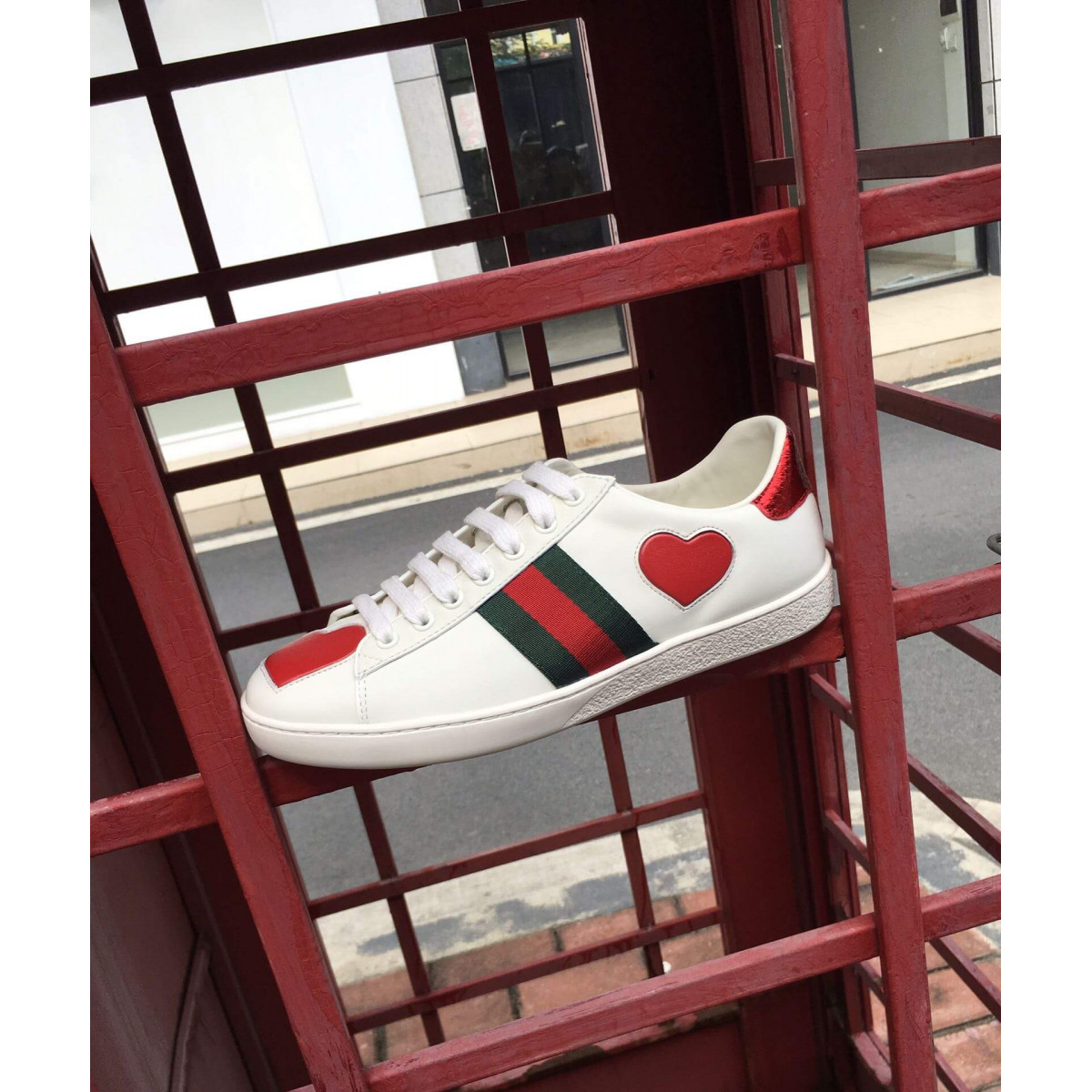 Gucci Ace Heart Embroidered Sneaker 435638