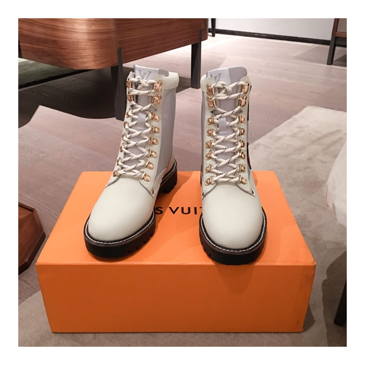 Louis Vuitton Laureate Platform Desert Boot 1A5XXZ