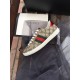 Gucci Ace GG Supreme Sneaker With Bees 550051