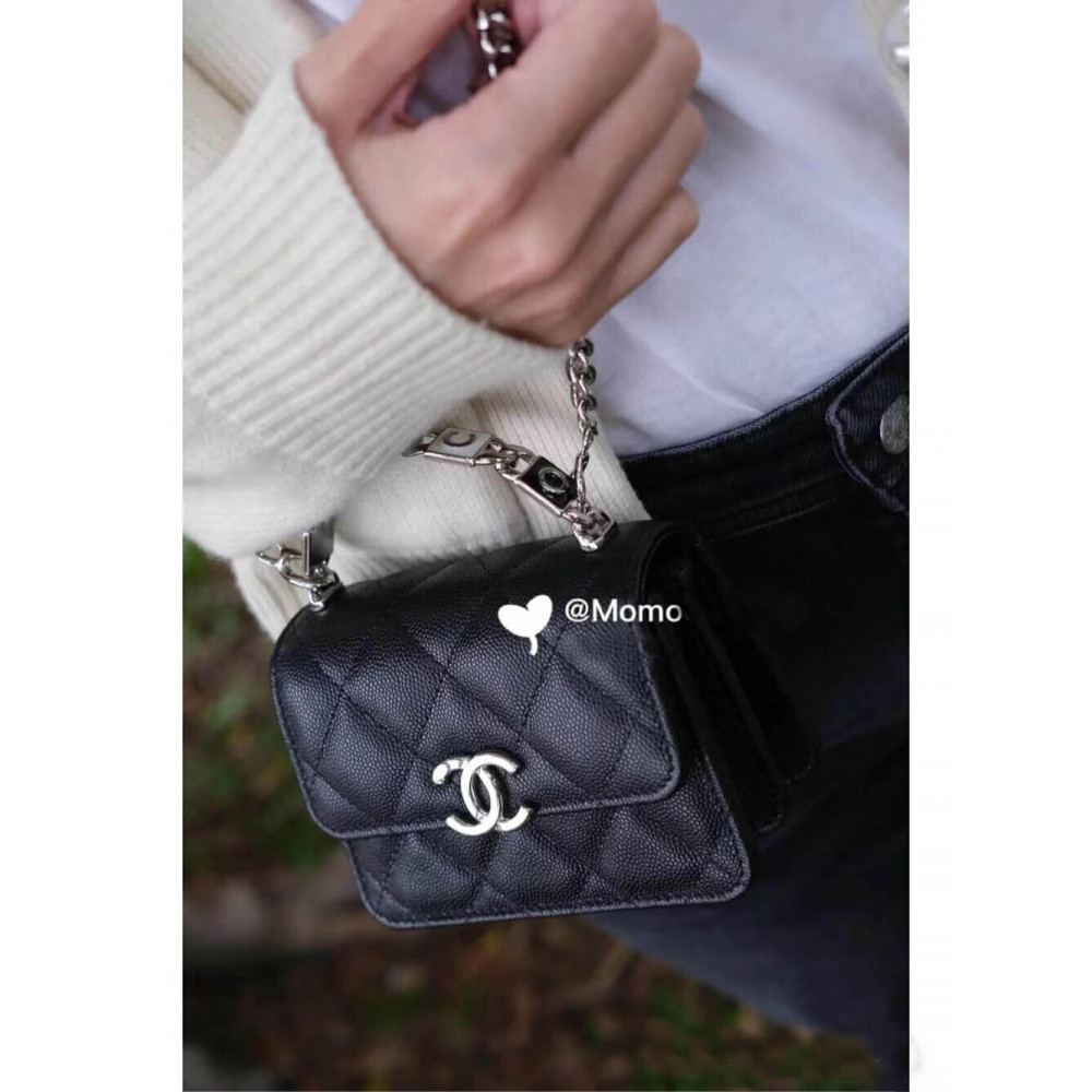 Chanel Enamel Handle Clutch with Chain in Grained Calfskin AP2758