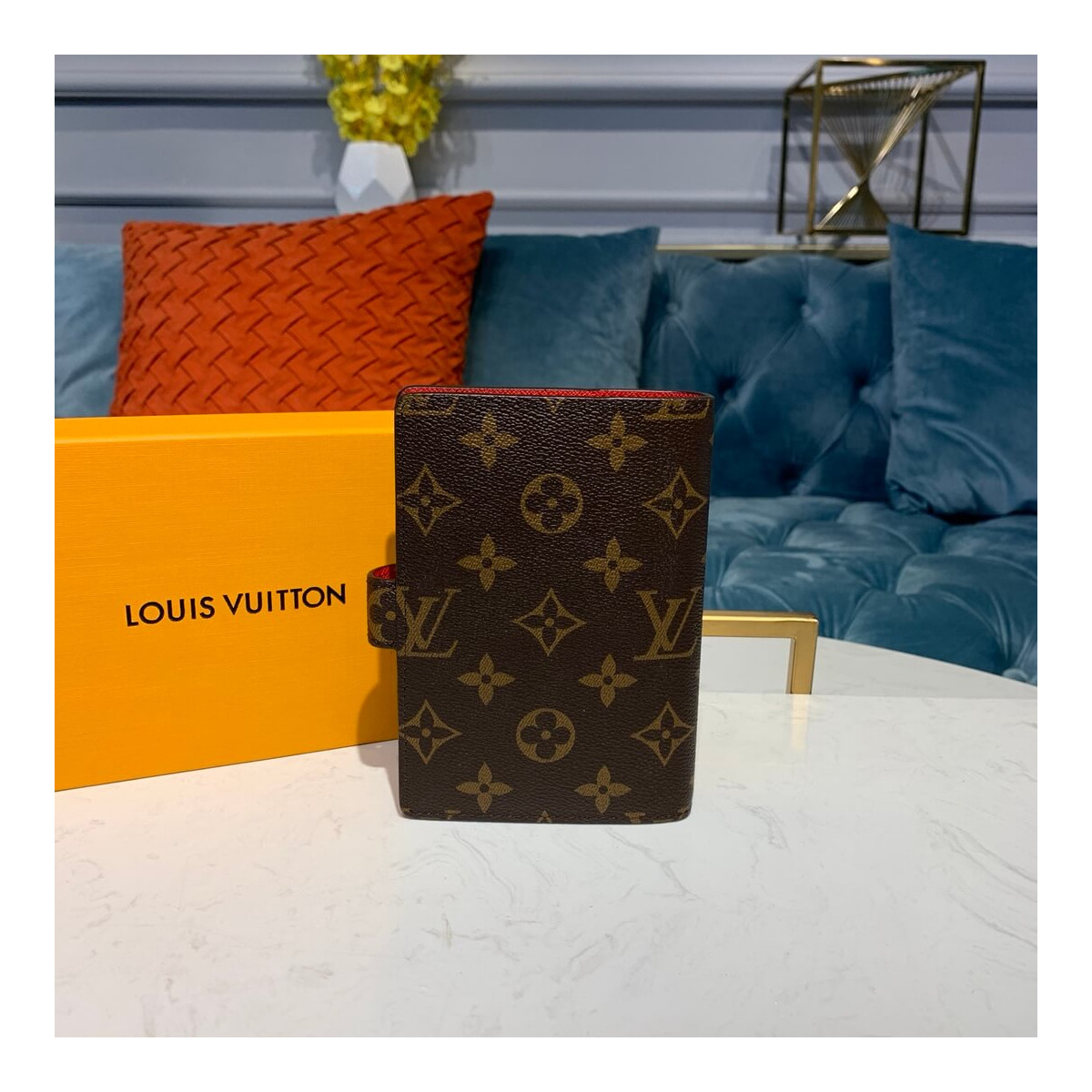 Louis Vuitton Tintin Groom Bellboy Small Ring Agenda Cover R20005