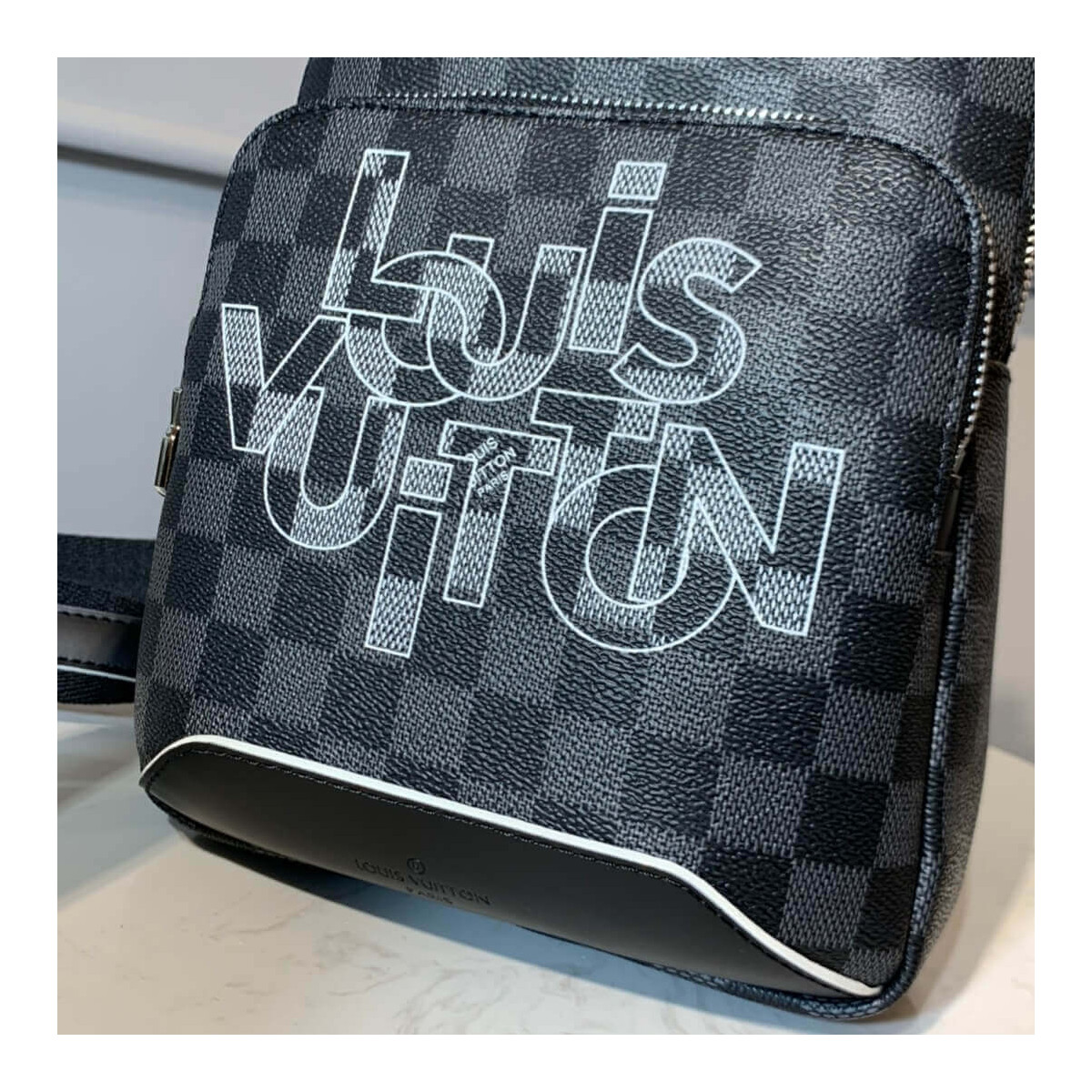 Louis Vuitton Damier Graphite Avenue Sling Bag N40273