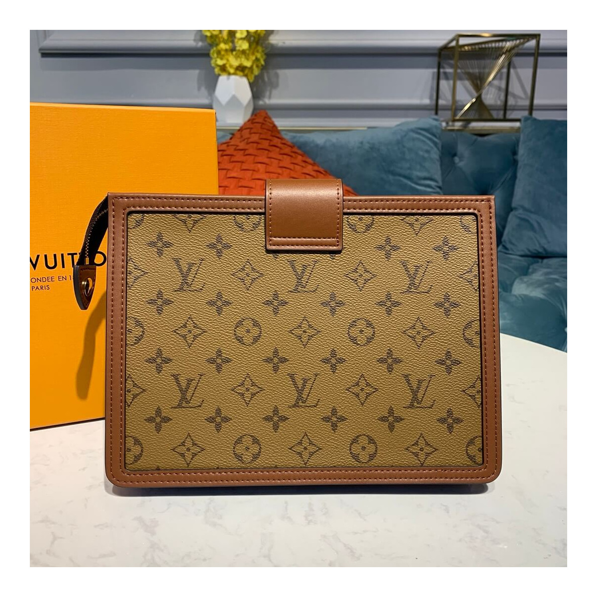 Louis Vuitton Monogram Reverse Canvas Dauphine Clutch M44178