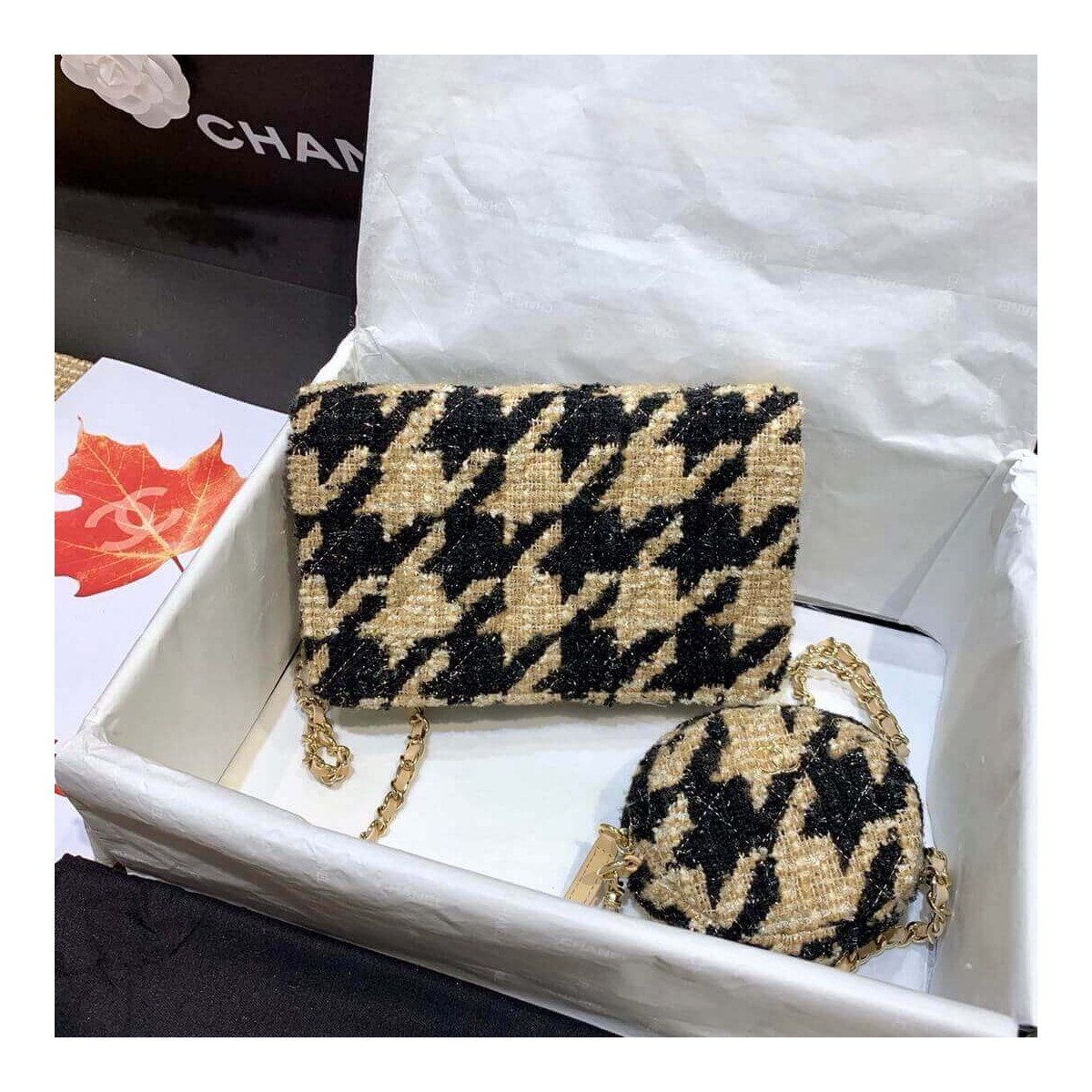 Chanel 19 Tweed Woc With Coin Purse AP0985