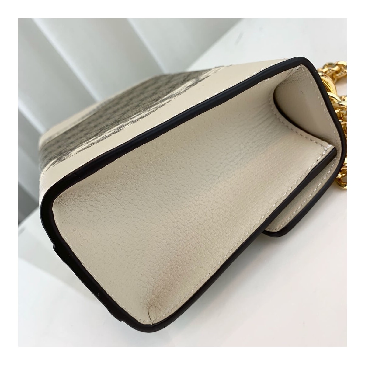 Gucci Padlock Snakeskin Small Shoulder Bag 432182 White