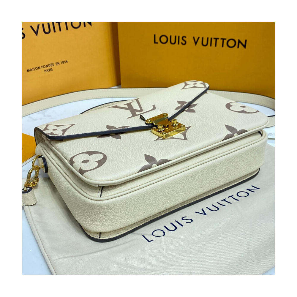 Louis Vuitton Pochette Metis M45596