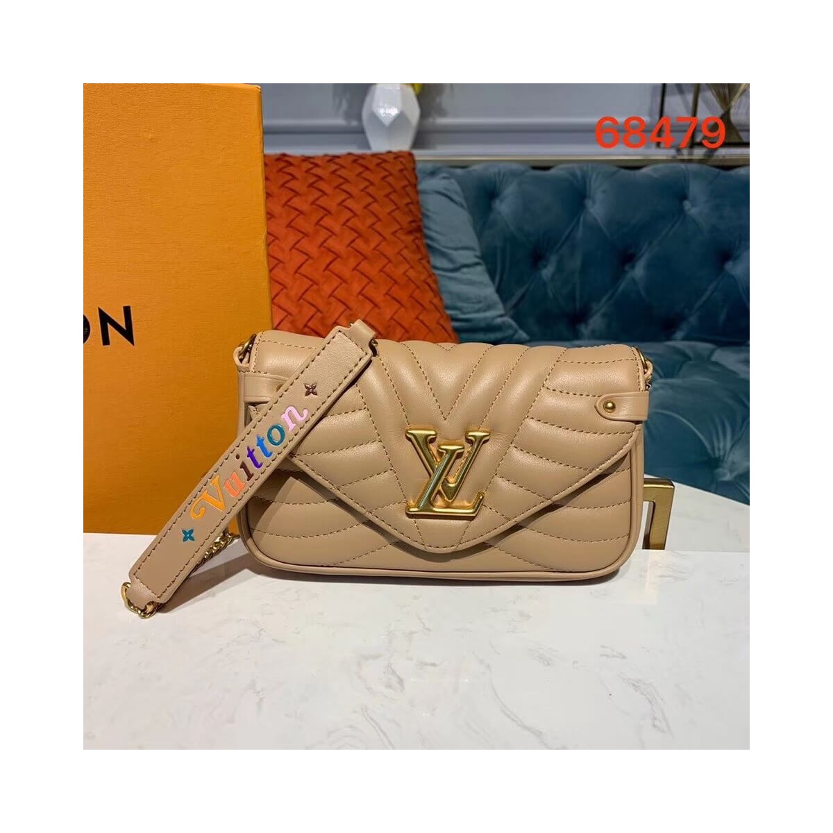 Louis Vuitton New Wave Chain Pochette M63956 M68479